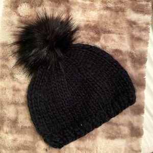 Echo Black Knit Beanie w/ Black Fur Poof